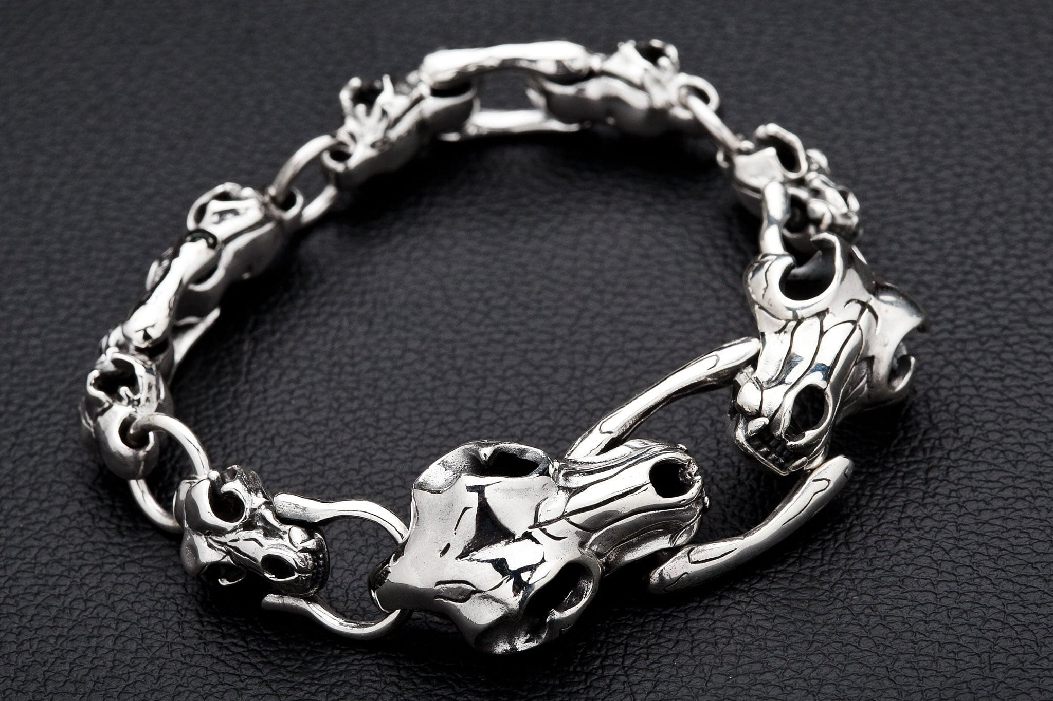 Skelton Dinosaur bracelet シルバーブレスレット